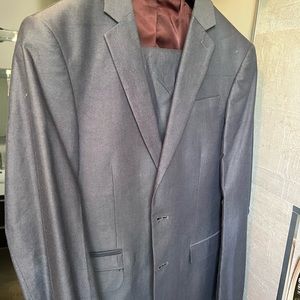 Express Young men suit, gray slim fit .